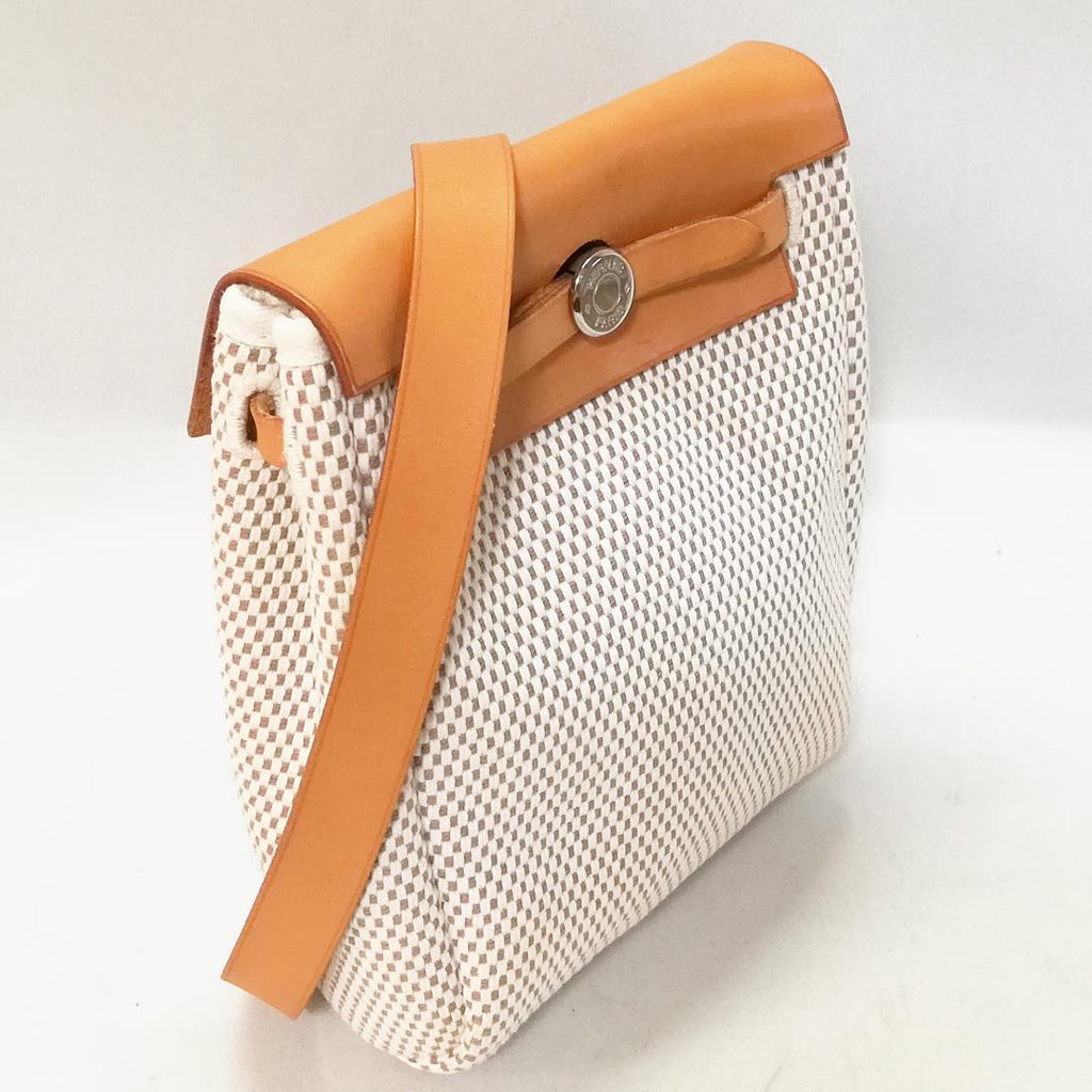 Hermes Herbag Tpm Shoulder Bag Beige — view 2