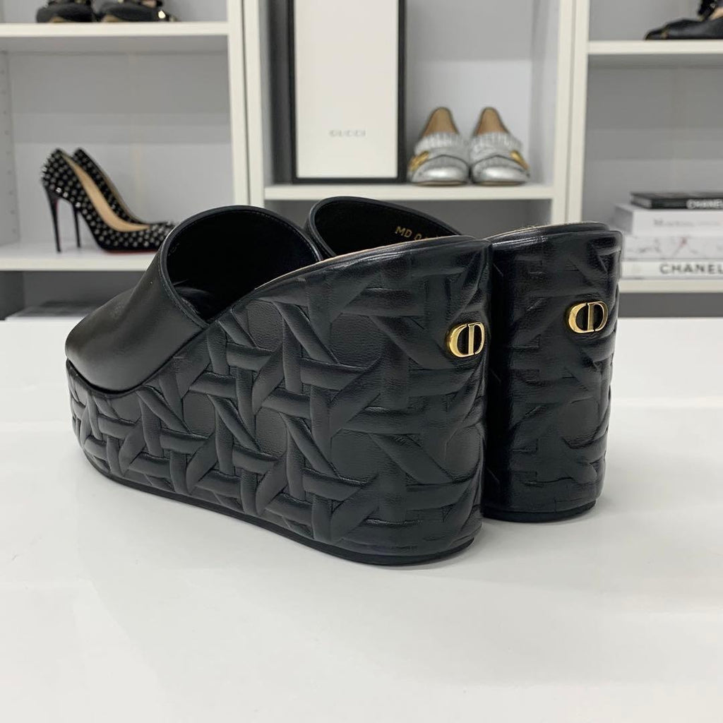 Dior Attitude Cannage Logo Leather Sandals — view 5