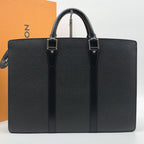 Louis Vuitton Porte Documents Rosein Briefcase Taiga 2-Way — view 3