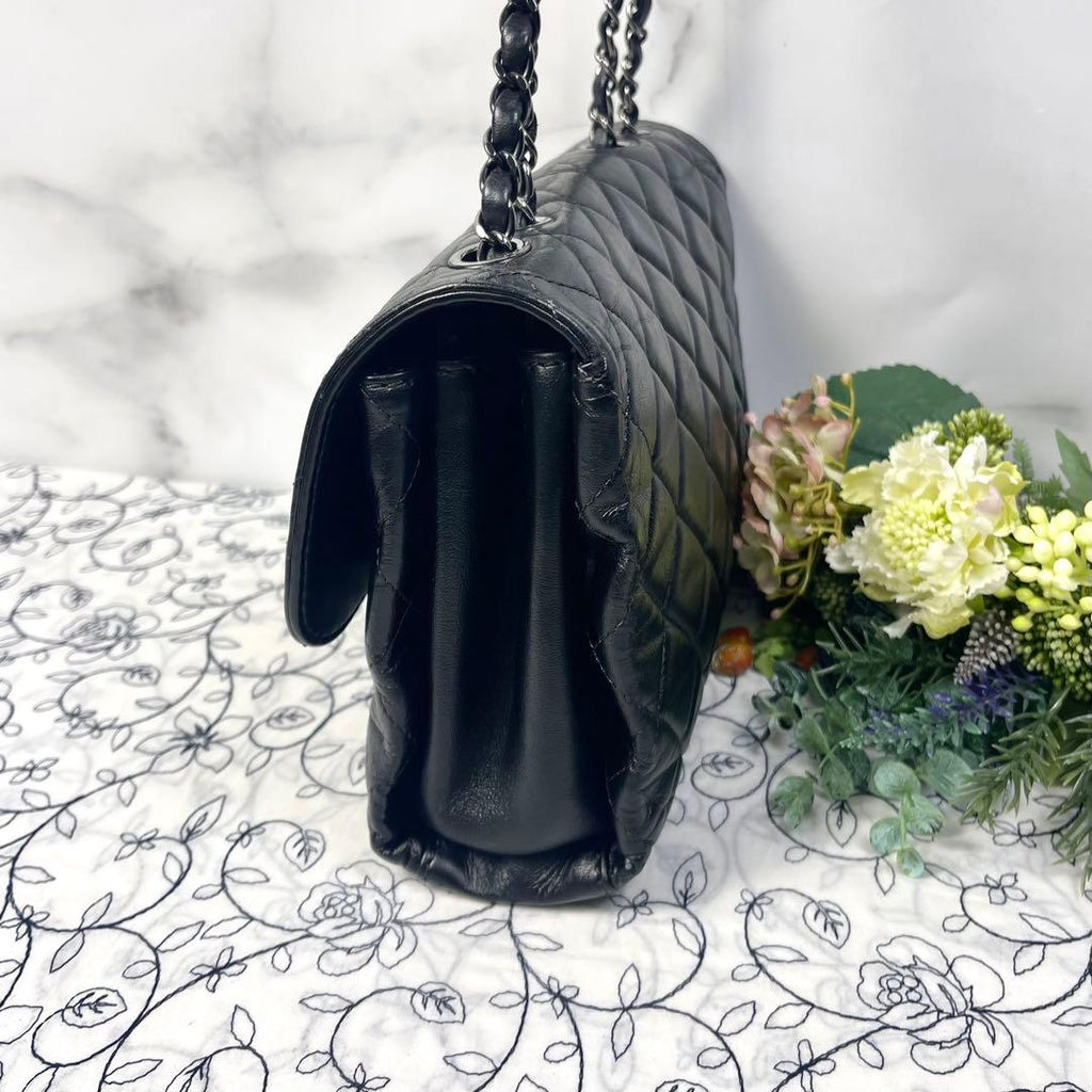 Chanel Coco Loop Chain Shoulder Bag — view 7