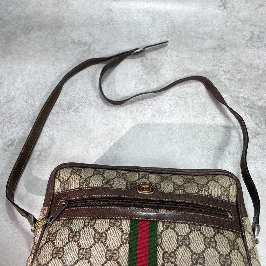 Gucci GG Sherry Line Shoulder Bag Brown Logo — view 4