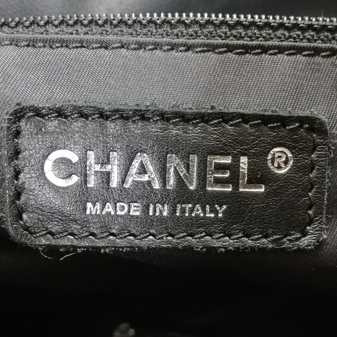Chanel Paris Biarritz GM Tote Black — view 5