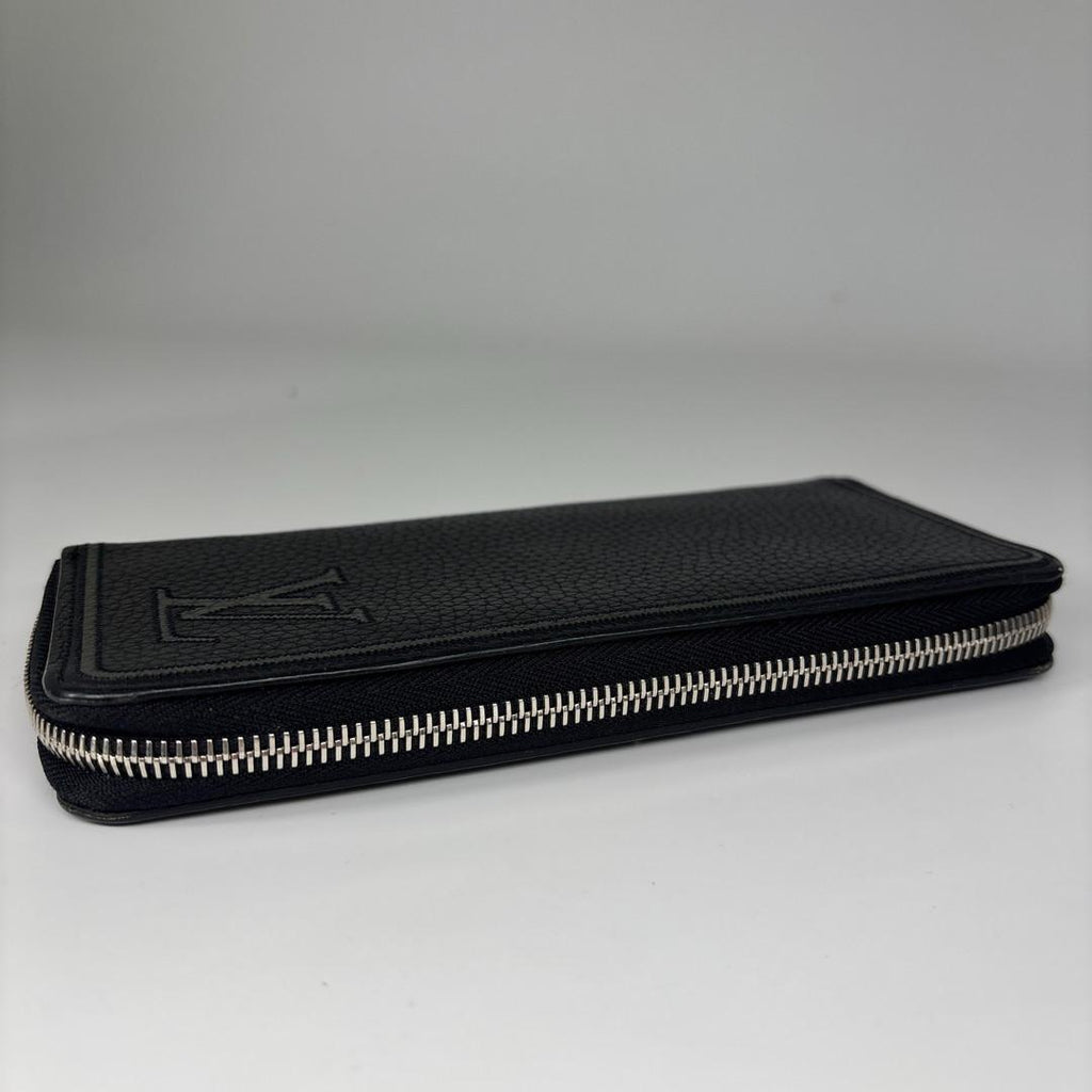 Louis Vuitton Vertical Zippy Wallet — view 5