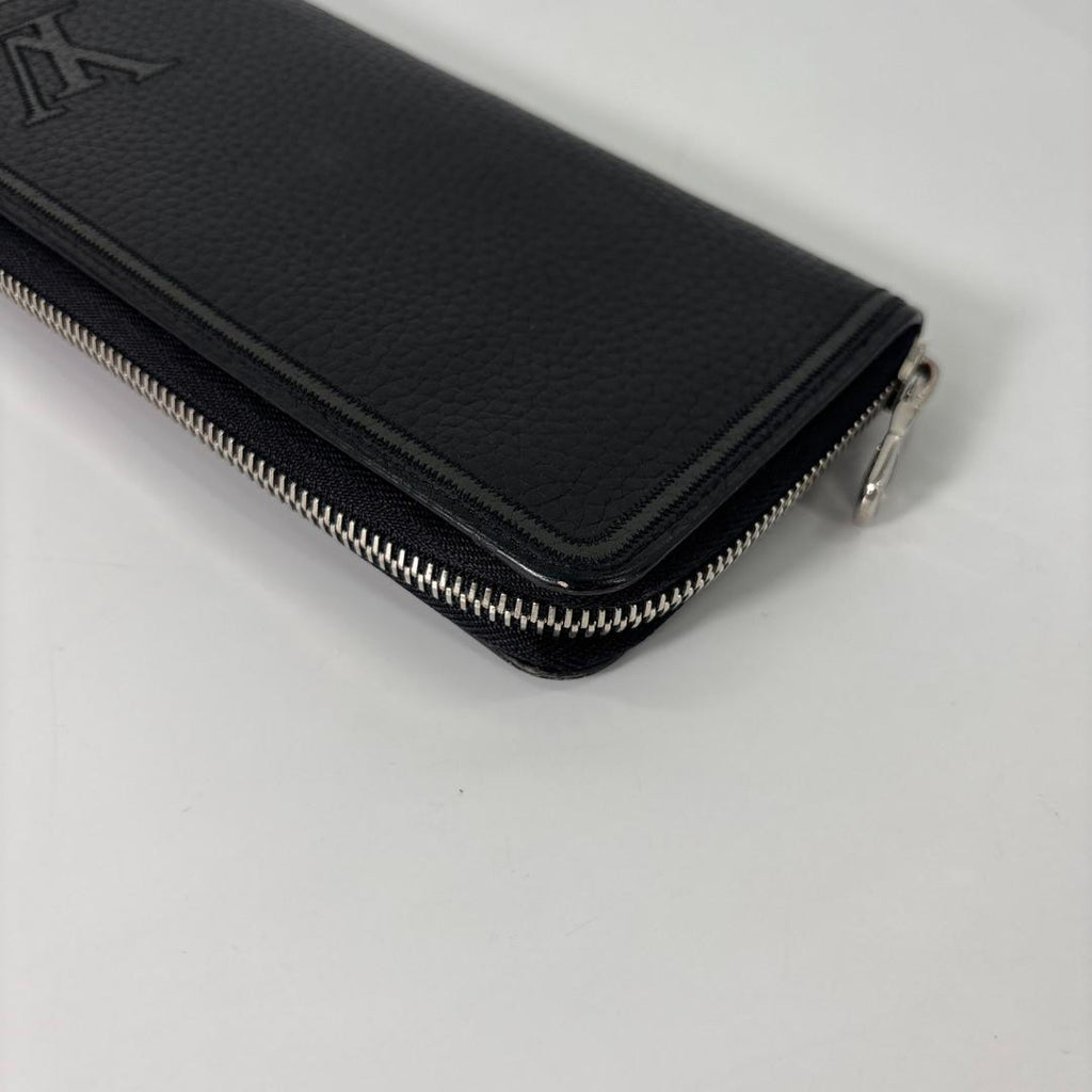 Louis Vuitton Vertical Zippy Wallet — view 8