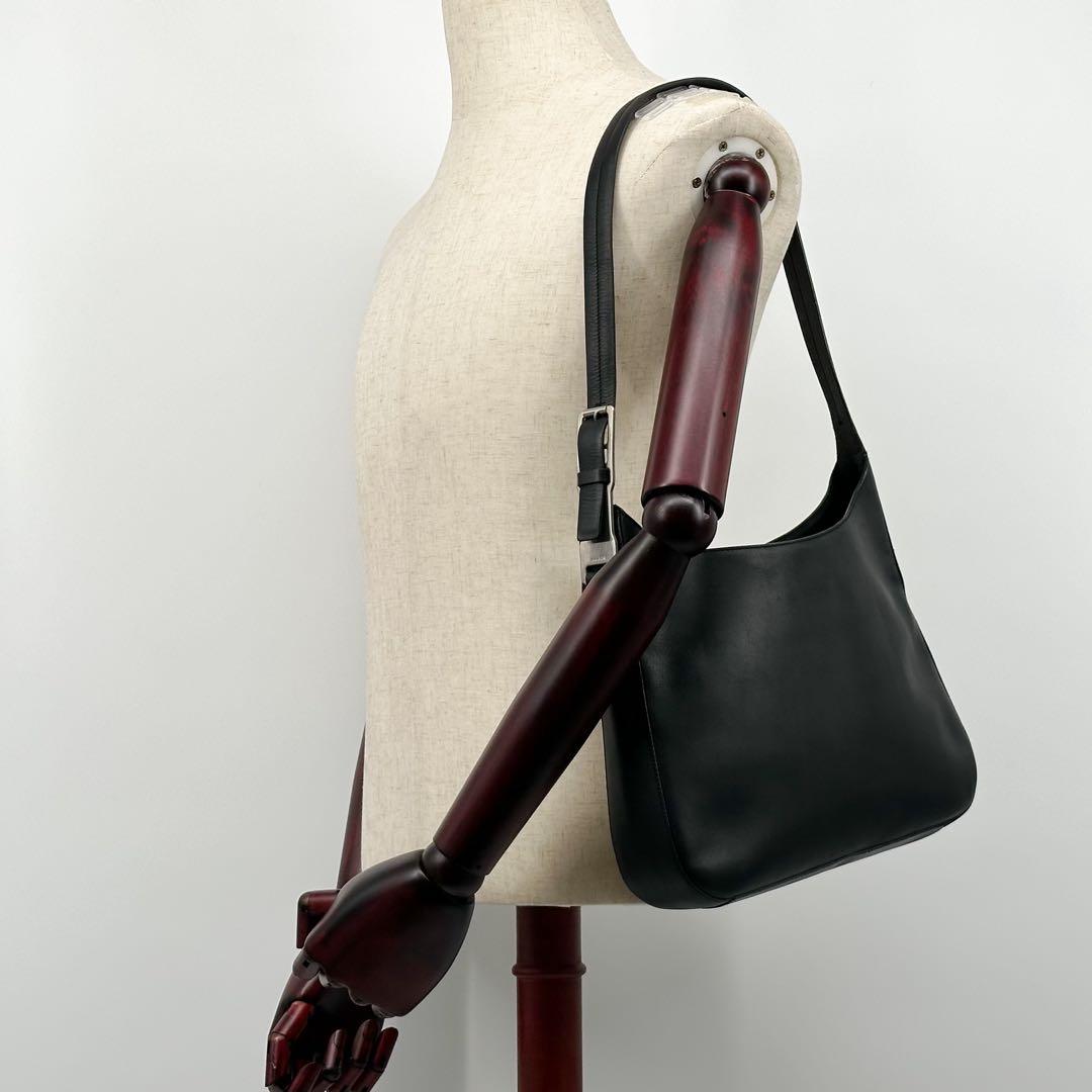 Prada Archive Vintage Shoulder Bag Leather — view 5