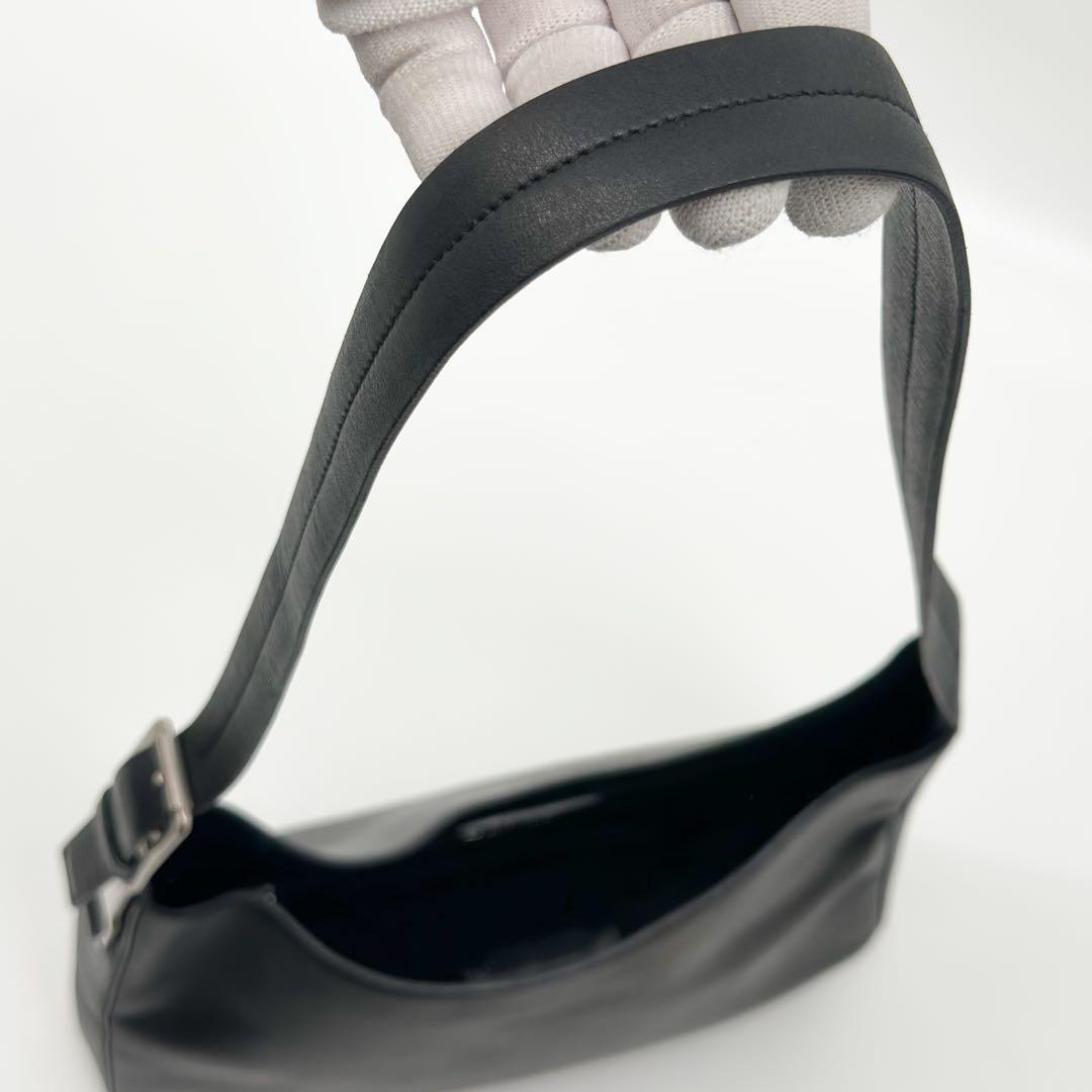 Prada Archive Vintage Shoulder Bag Leather — view 9