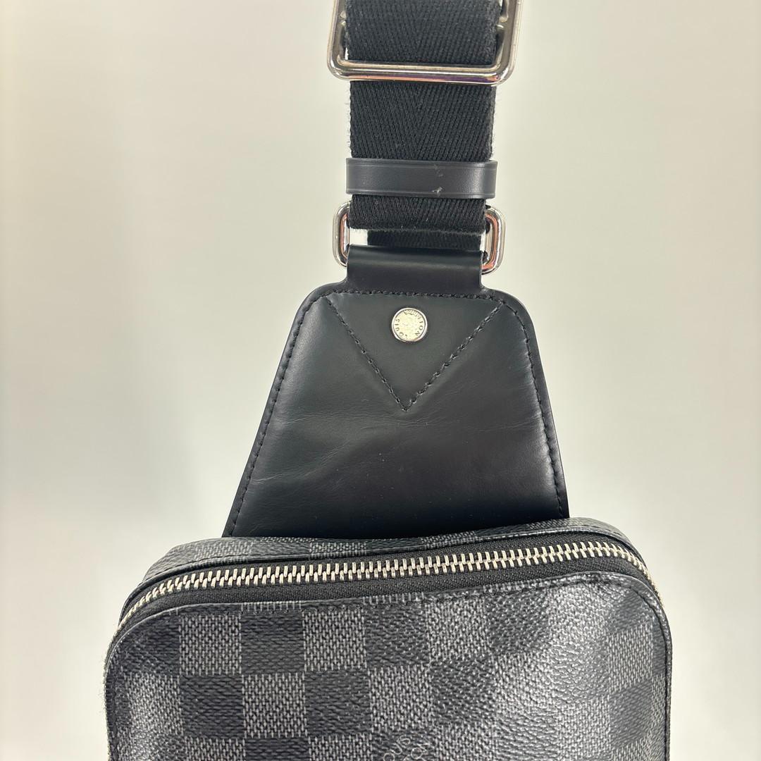 Louis Vuitton Damier Graphite Sling Bag Black — view 6