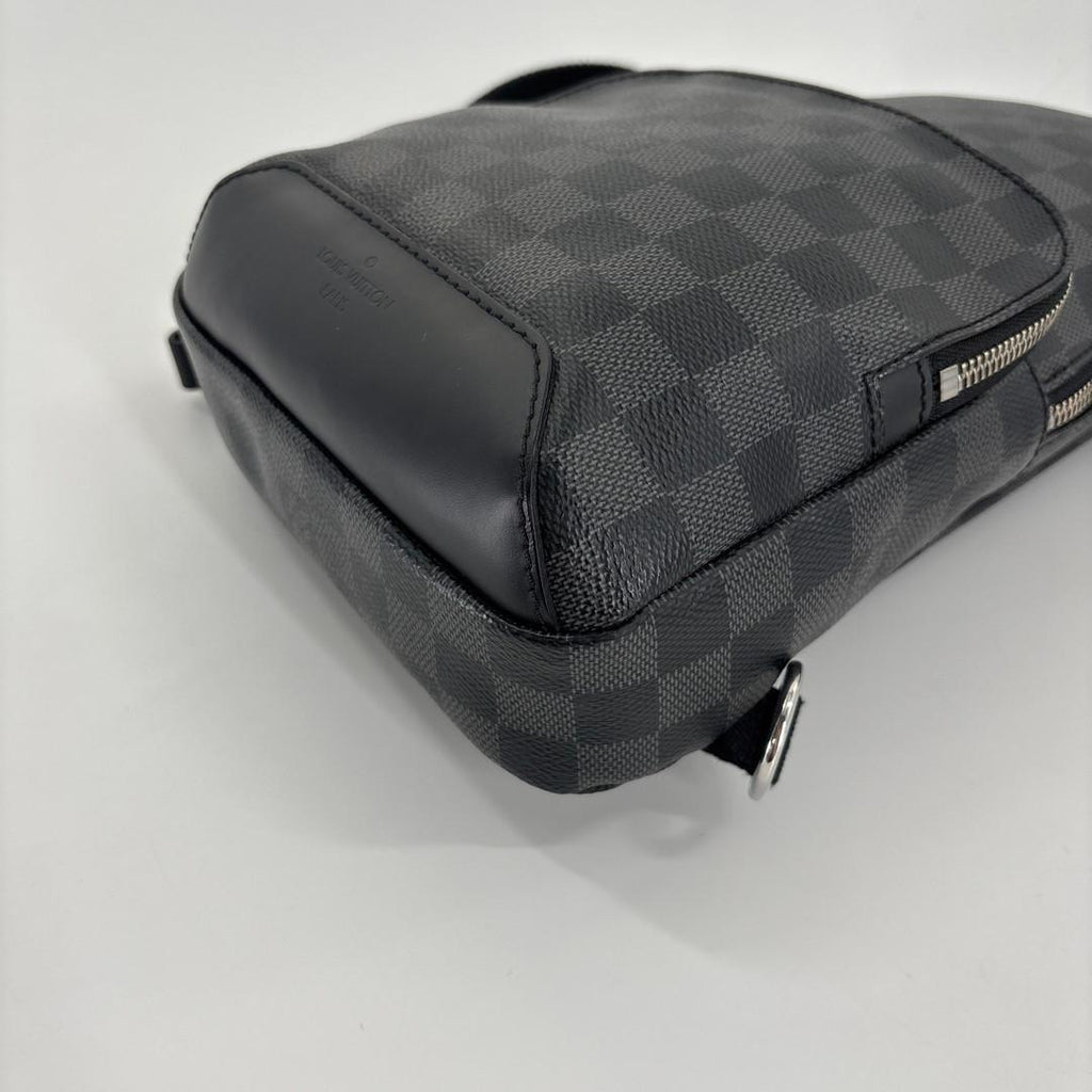 Louis Vuitton Damier Graphite Sling Bag Black — view 8