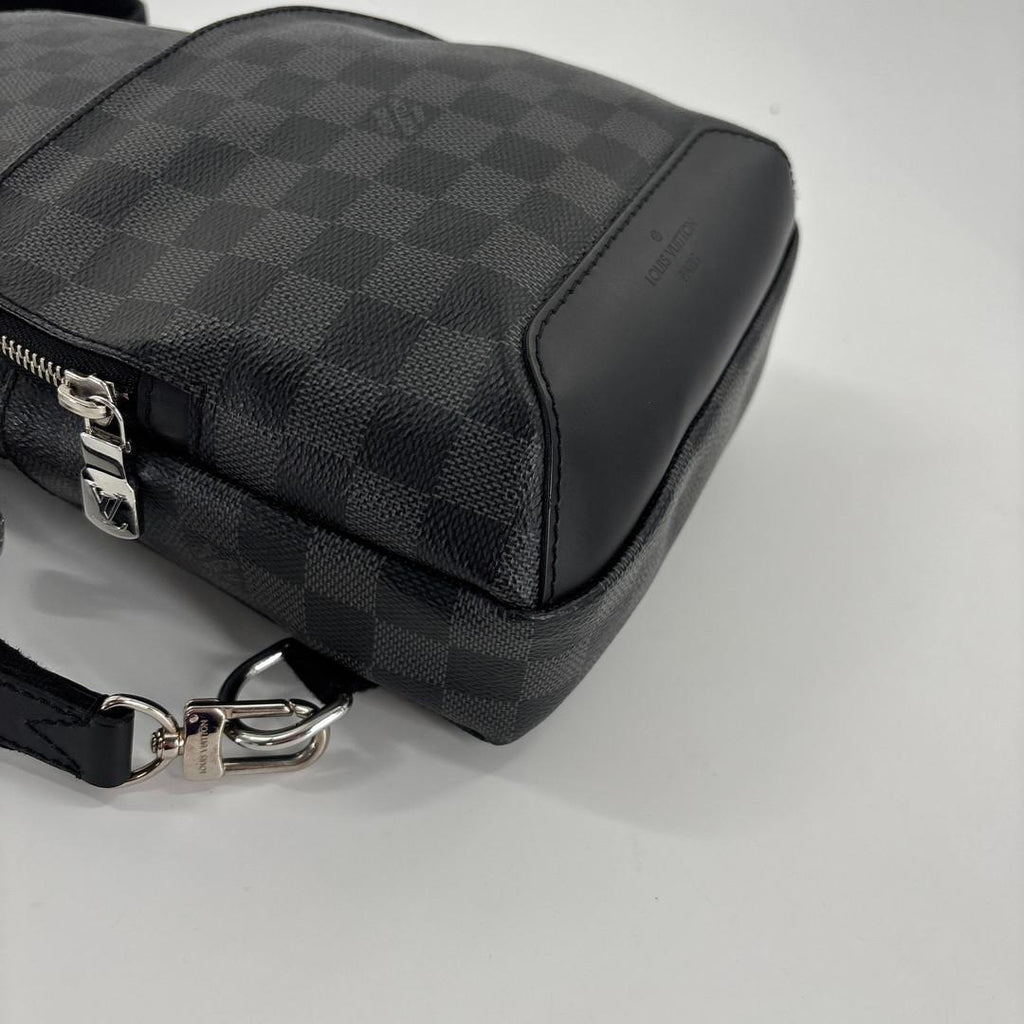 Louis Vuitton Damier Graphite Sling Bag Black — view 9