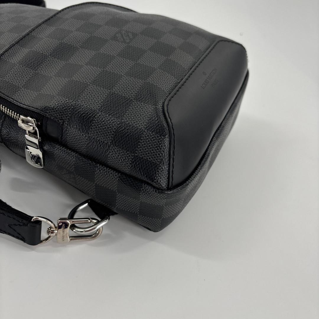Louis Vuitton Damier Graphite Sling Bag Black — view 9