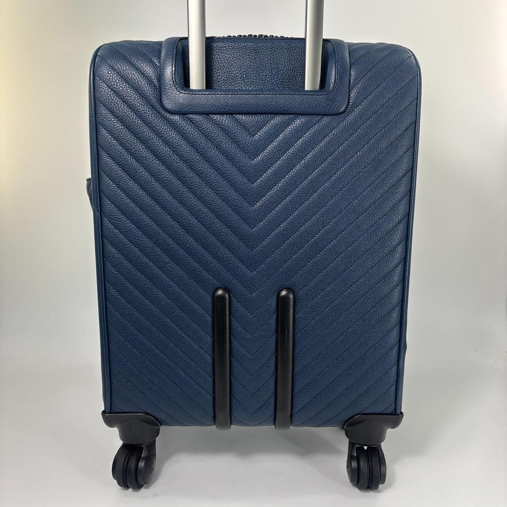 Chanel Caviar Leather V-stitch Chevron Carry Case Travel Bag — view 5