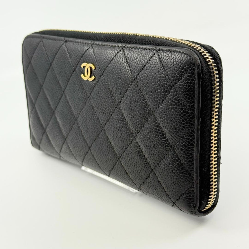 Chanel Quilted Wallet Caviar Leather — view 4