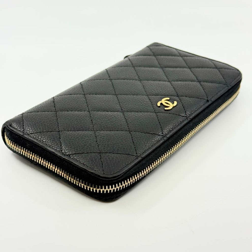 Chanel Quilted Wallet Caviar Leather — view 8