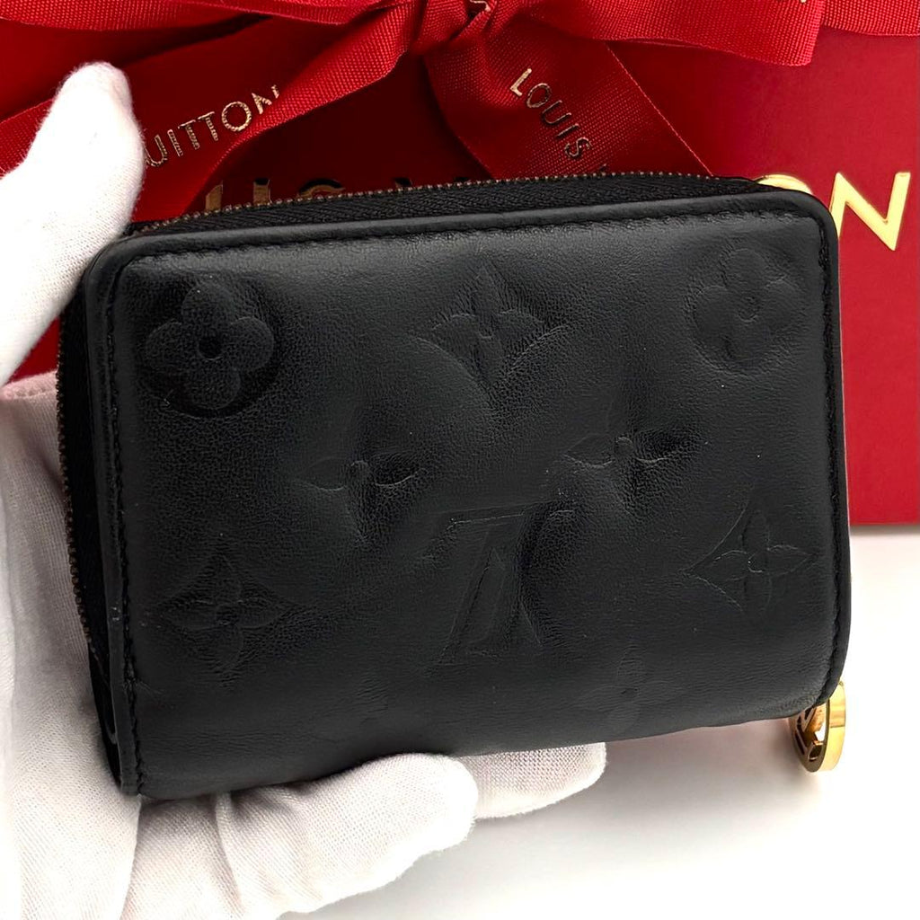 Louis Vuitton Wallet Monogram Coussin Portefeuille Lou Black — view 2