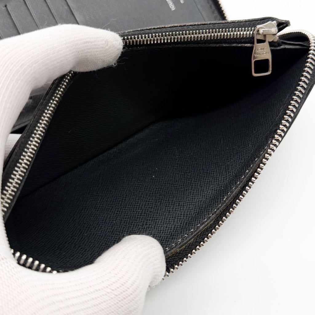 Louis Vuitton Zippy Wallet Vertical Taiga Black Round — view 8