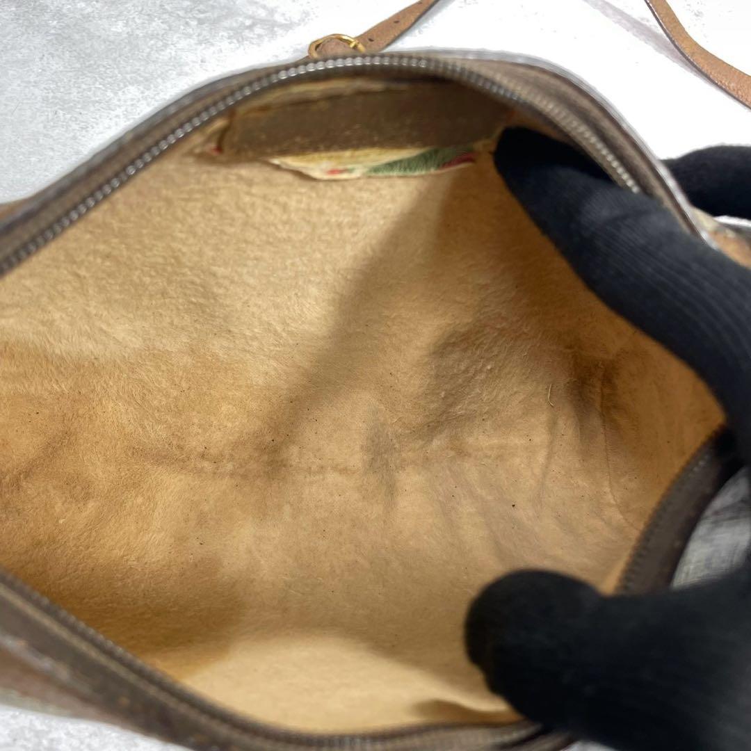 Gucci GG Sherry Line Shoulder Bag Brown Logo — view 5