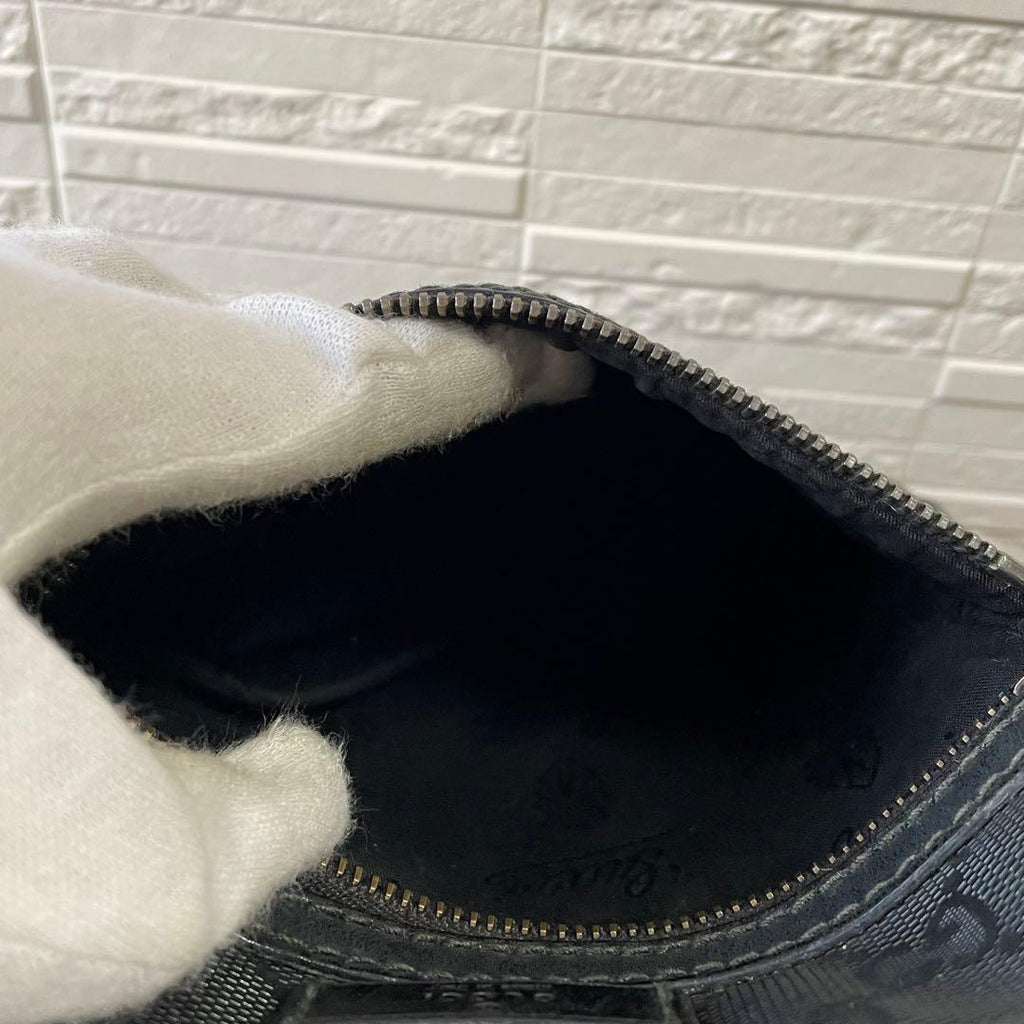 Gucci GG Supreme Nylon Leather Messenger Shoulder Bag — view 8