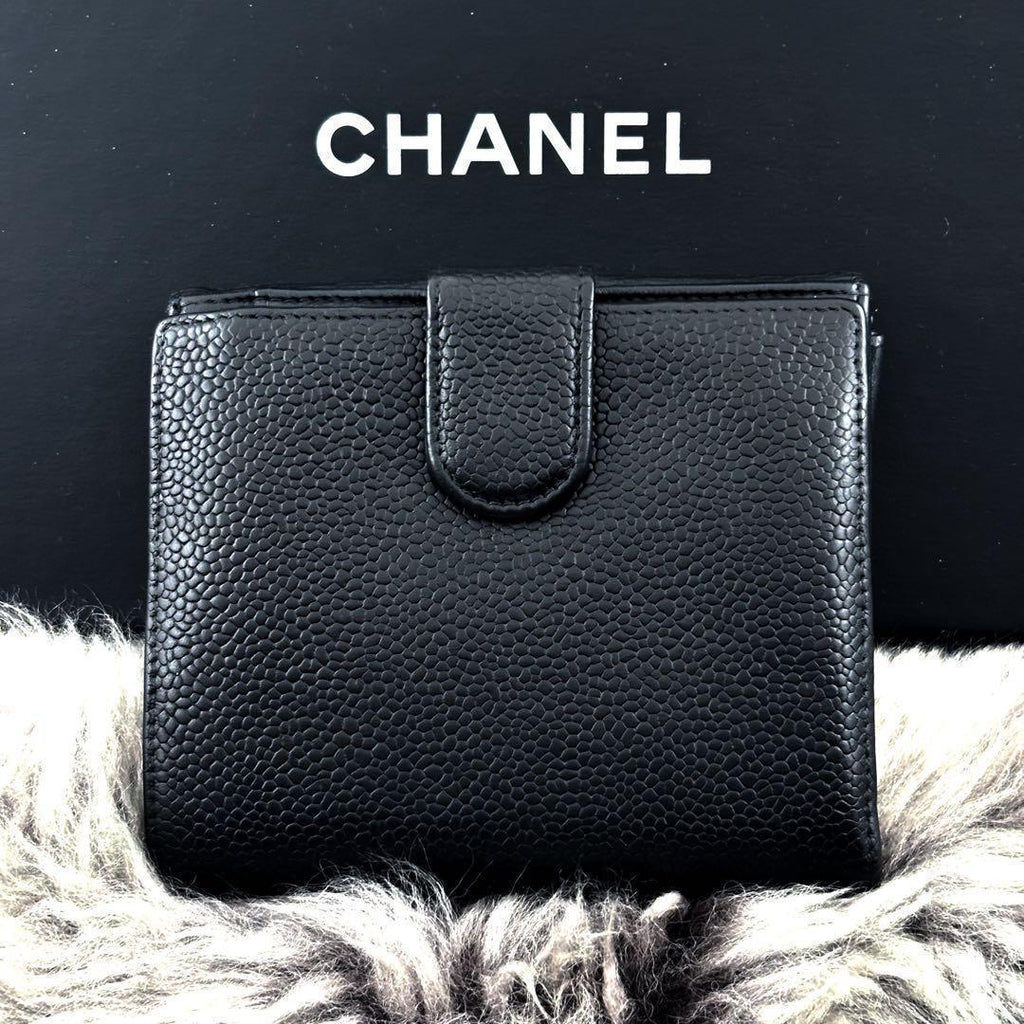 Chanel Wallet Coco Stitch Caviar Snap Bifold — view 4