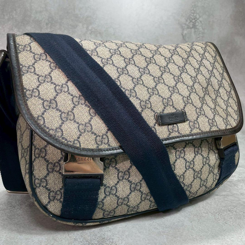 Gucci GG Shoulder Bag Navy Beige Logo Leather