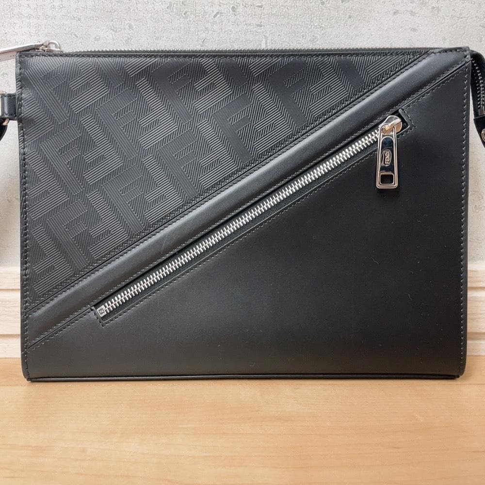 Fendi Clutch Shadow Diagonal — view 2