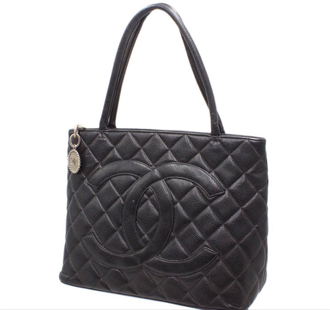Chanel Quilted Caviar Leather Medallion Tote : Black