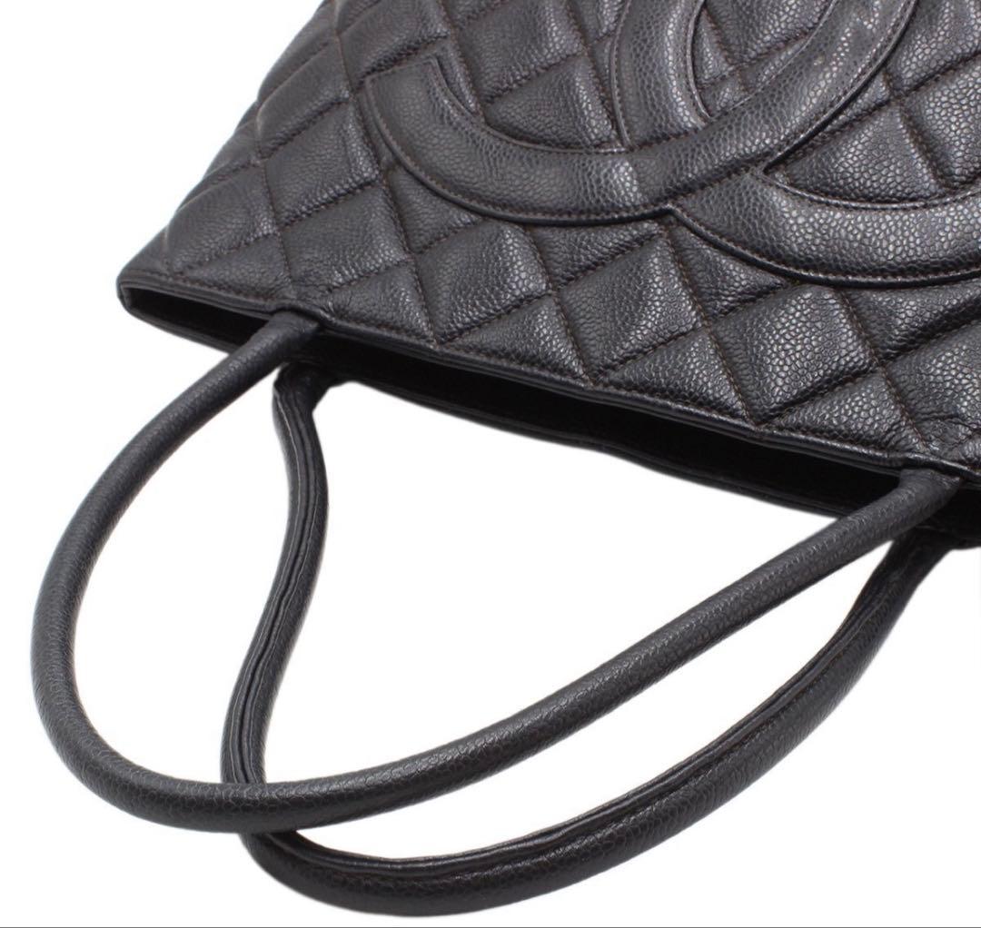 Chanel Quilted Caviar Leather Medallion Tote : Black