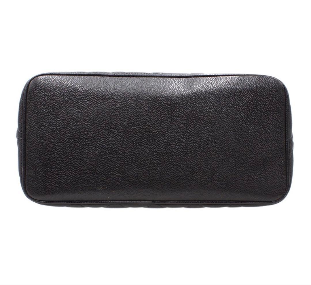 Chanel Quilted Caviar Leather Medallion Tote : Black