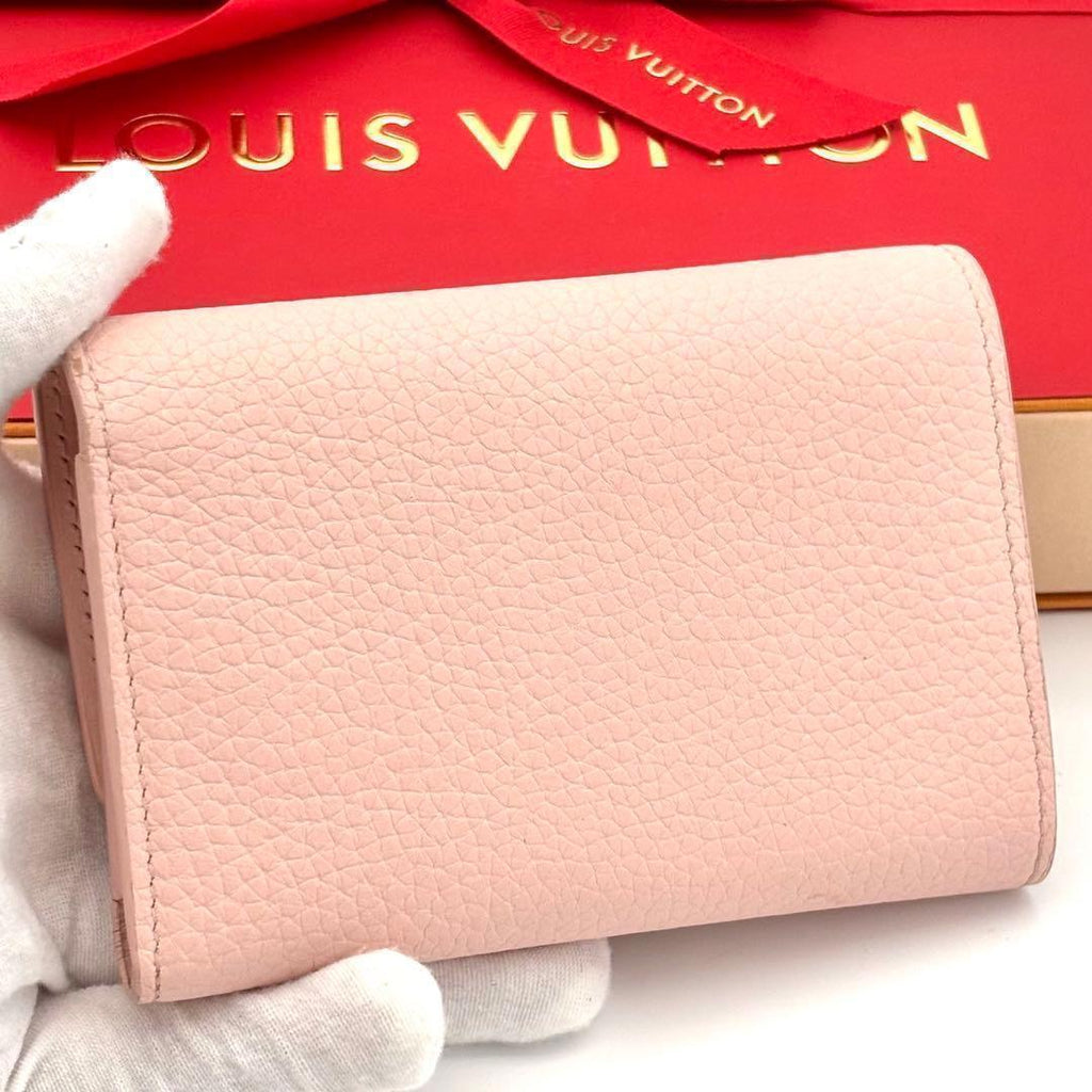 Louis Vuitton Wallet Portefeuille Capucines Compact Pink — view 2
