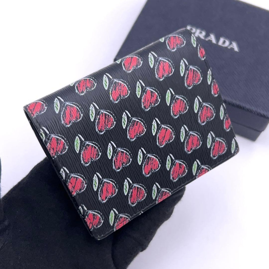 Prada Saffiano Bifold Wallet Heart Black Compact — view 2