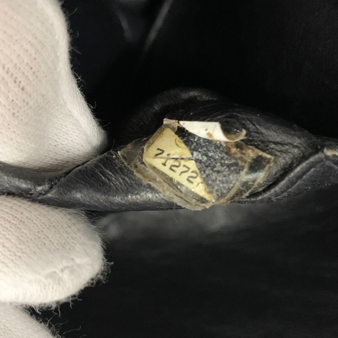 Chanel Choco Bar Leather CC Logo Chain Tote Black — view 6