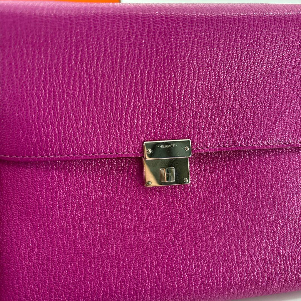 Hermes Clic 16 Shoulder Bag — view 6