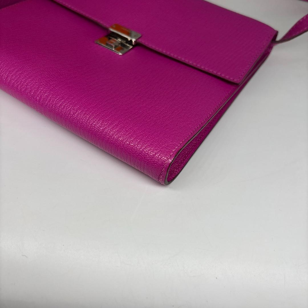 Hermes Clic 16 Shoulder Bag — view 8