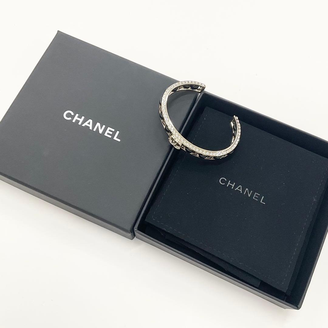 Chanel CC Logo Bangle Rhinestone Leather Bracelet Gold — view 7