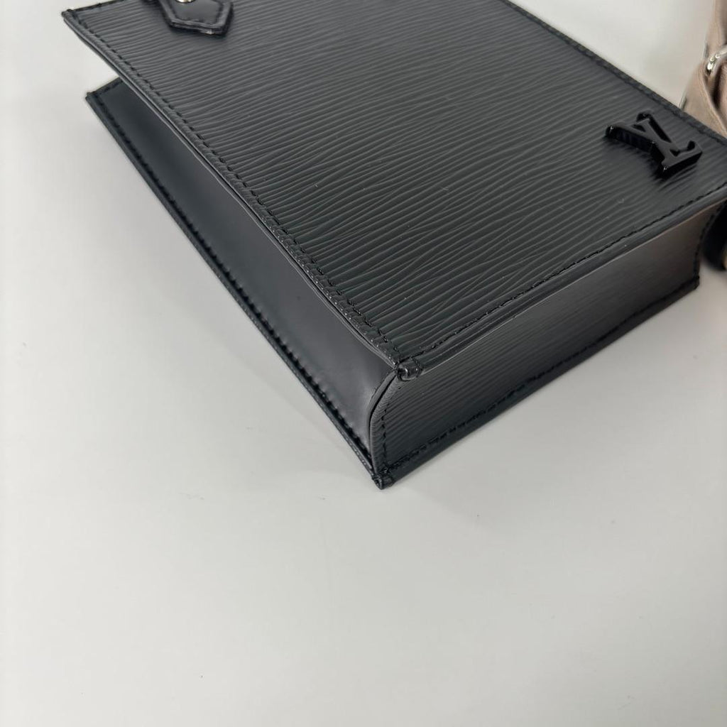 Louis Vuitton Epi Petite Sac Plat Shoulder — view 7
