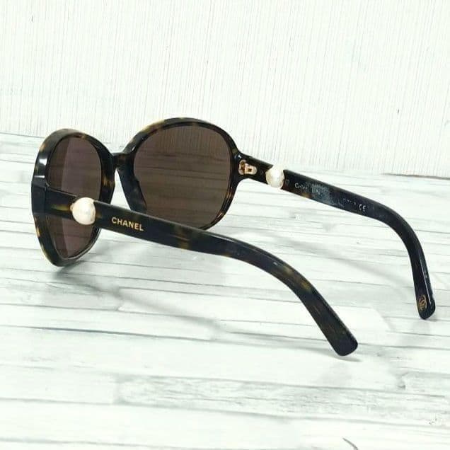 Chanel Sunglasses Beak Pattern Wellington Brown Pearl Eyewear — view 7