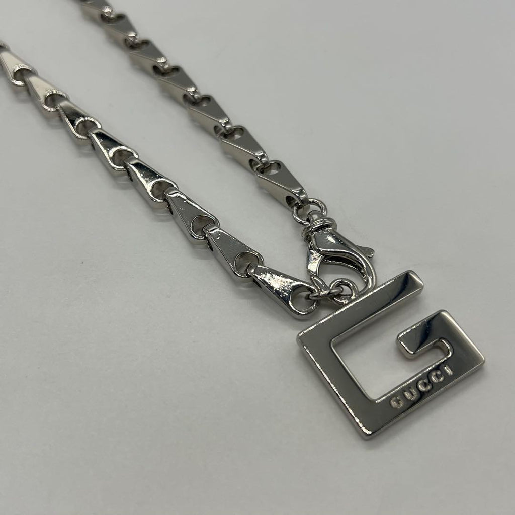 Gucci Logo Charm Chain Belt Metal