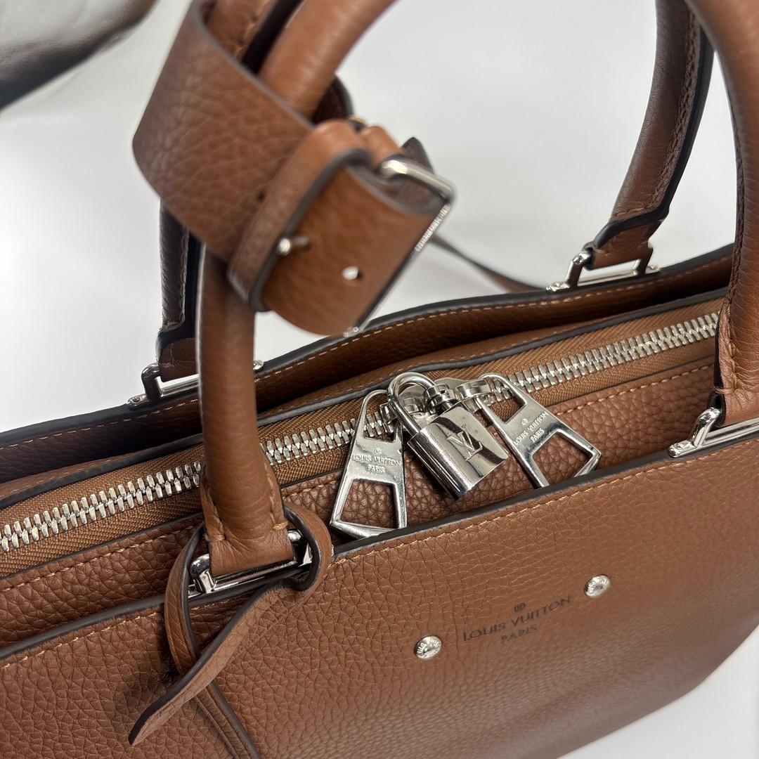 Louis Vuitton Taurillon Leather Alma Briefcase Business