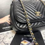 Chanel 2-Way Blanc Chain Shoulder — view 3