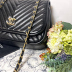 Chanel 2-Way Blanc Chain Shoulder — view 4