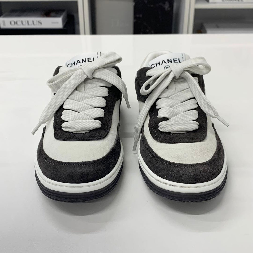 Chanel CC Logo Suede Sneakers Gray — view 4