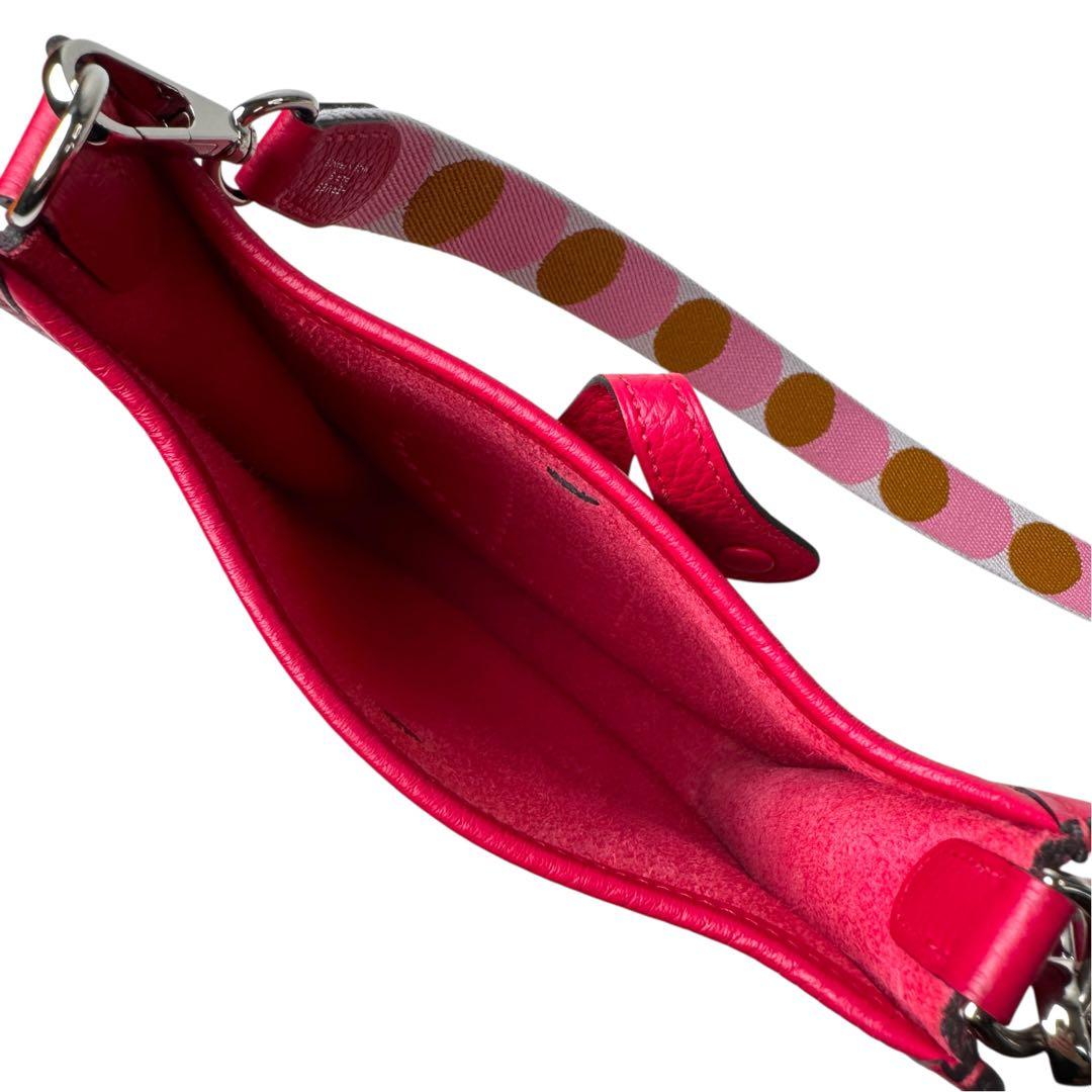 Hermes Evelyne TPM Amazon Framboise Flipper Pole Shoulder Bag — view 7