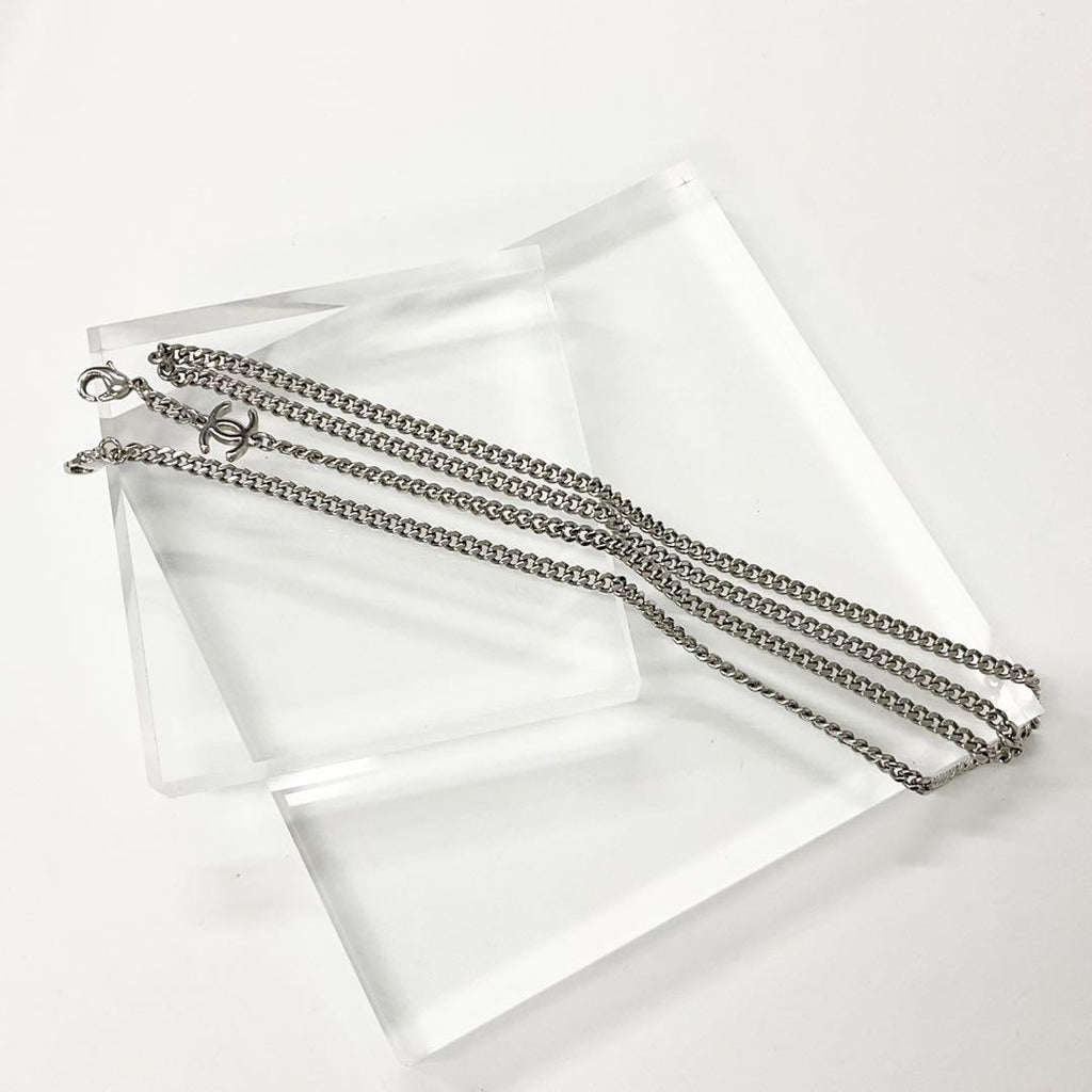 Chanel Sunglasses CC Logo Chain Eyewear Silver — view 8