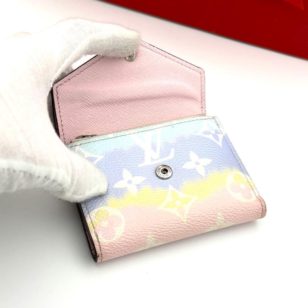 Louis Vuitton Monogram LV Escale Portefeuille Zoe Wallet — view 5