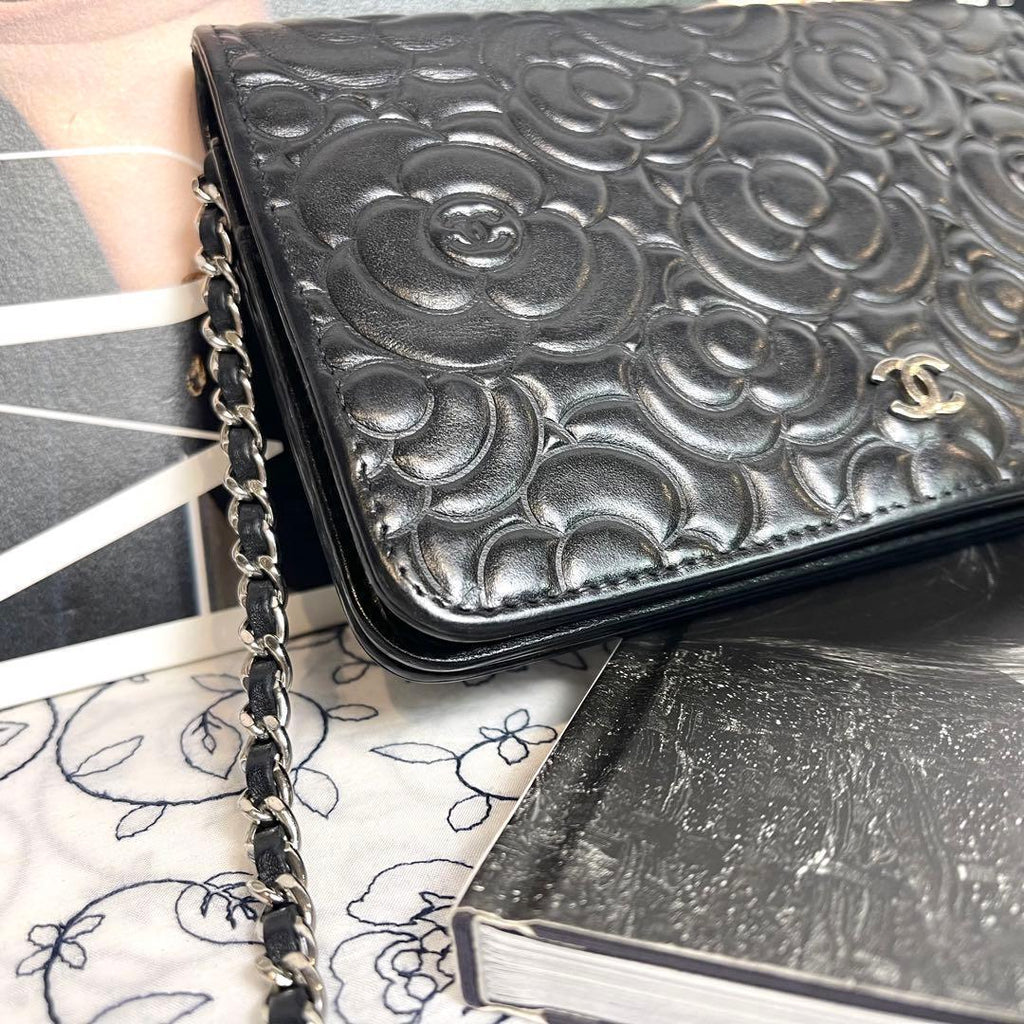 Chanel Chain Wallet Camellia Black Shoulder Bag — view 4
