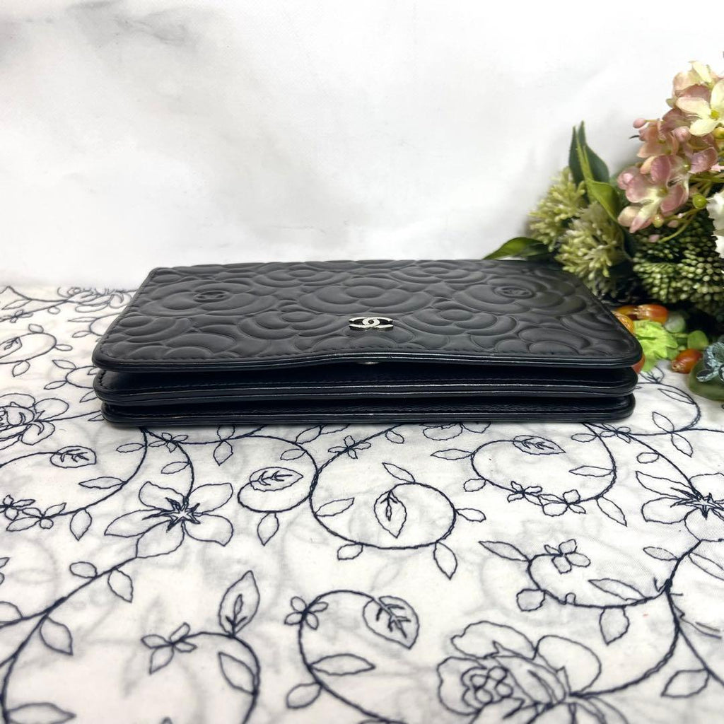 Chanel Chain Wallet Camellia Black Shoulder Bag — view 8