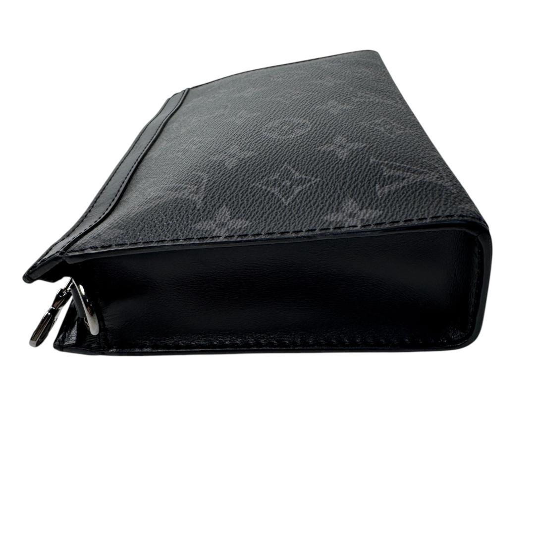 Louis Vuitton Gaston Wearable Wallet Shoulder Bag — view 6