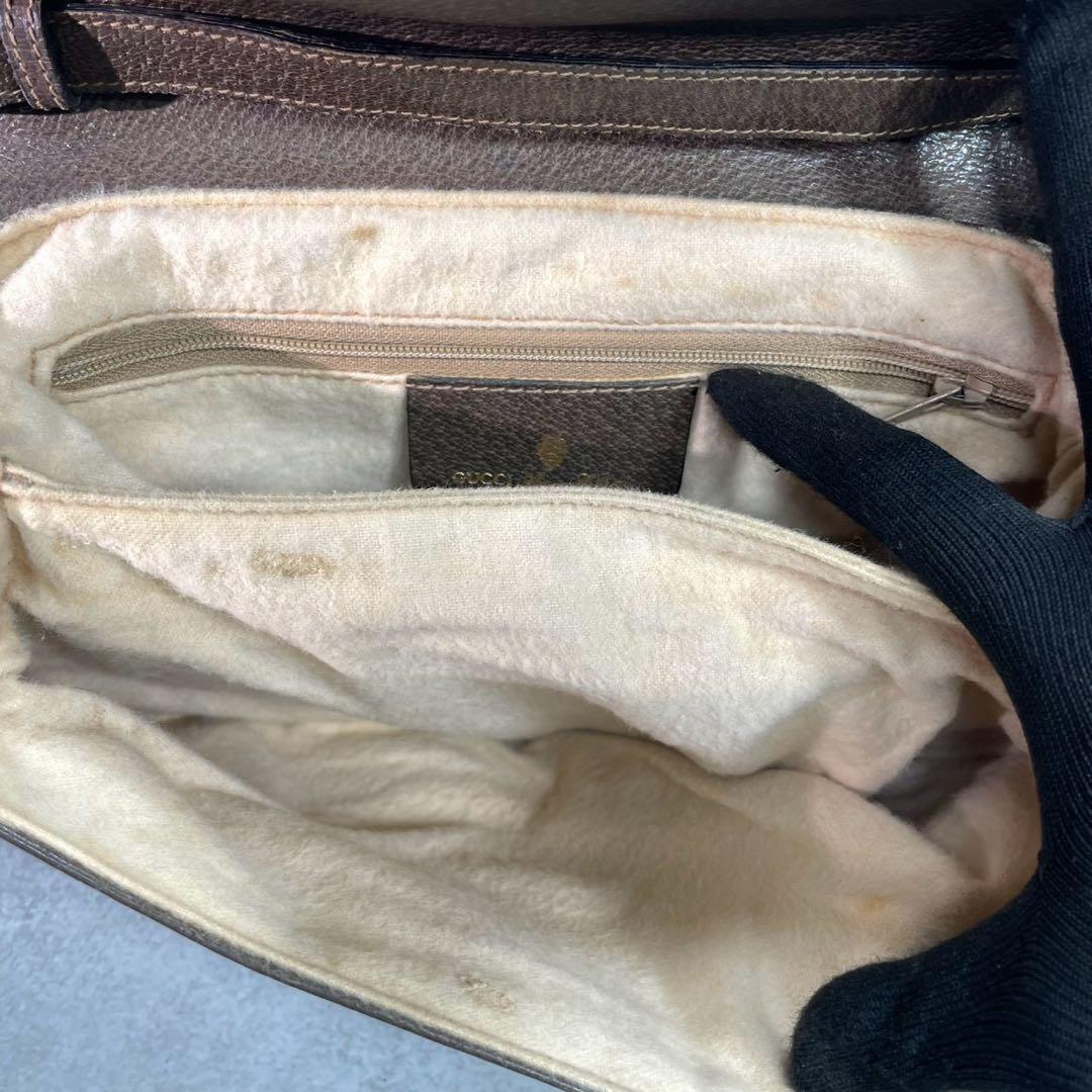 Gucci GG Sherry Line Shoulder Bag Brown Leather Logo — view 6