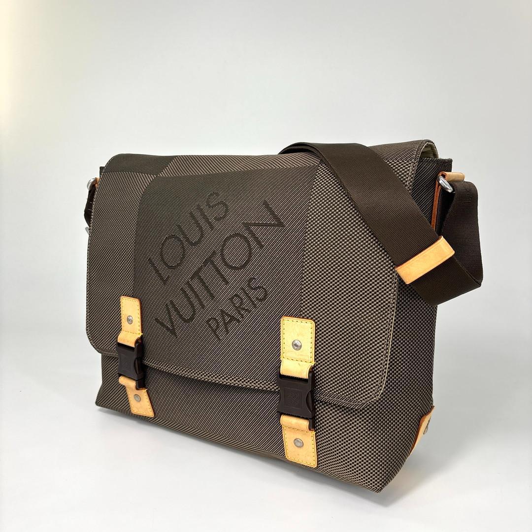 Louis Vuitton Damier Geant Shoulder Bag Discontinued — view 2
