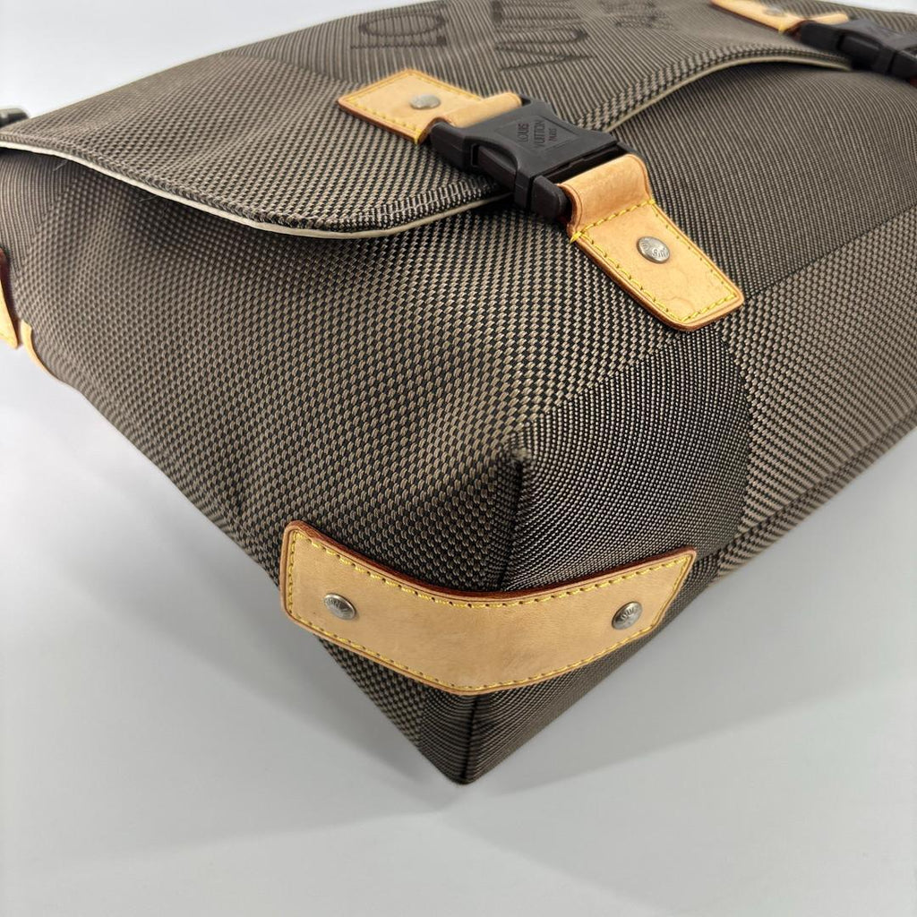 Louis Vuitton Damier Geant Shoulder Bag Discontinued — view 6