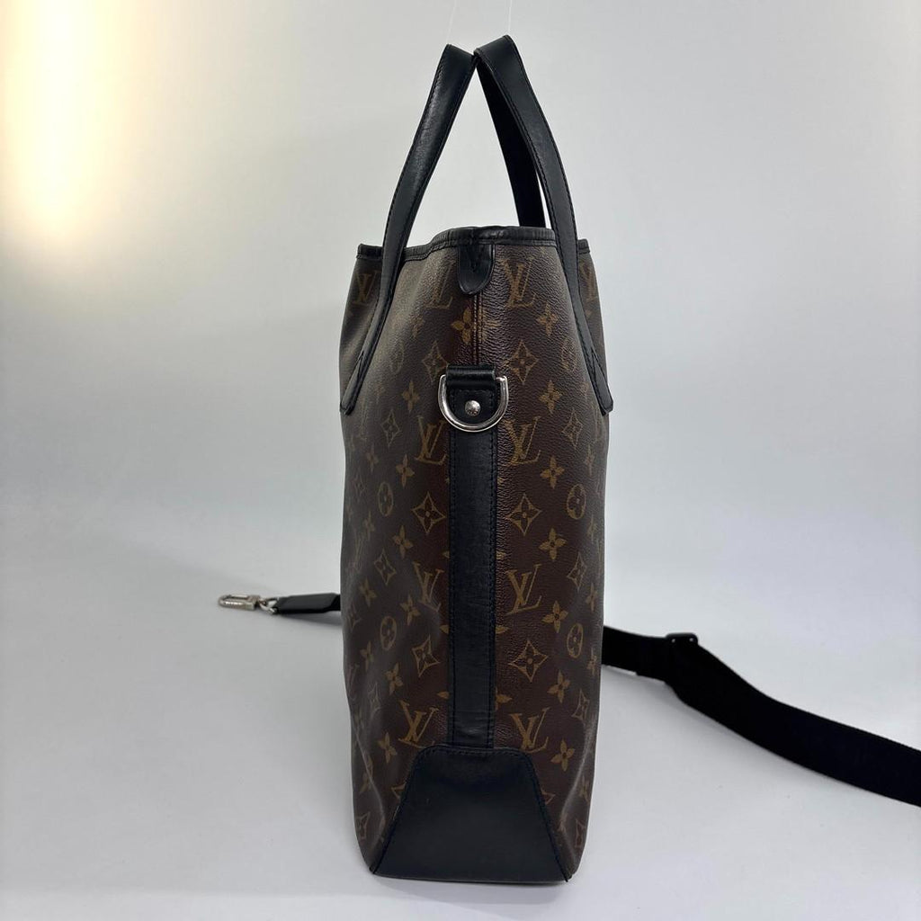 Louis Vuitton Super Monogram Macassar Davis Tote Bag Black — view 4